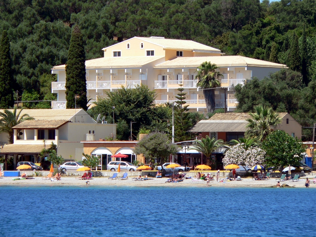 Ipsos beach hotel