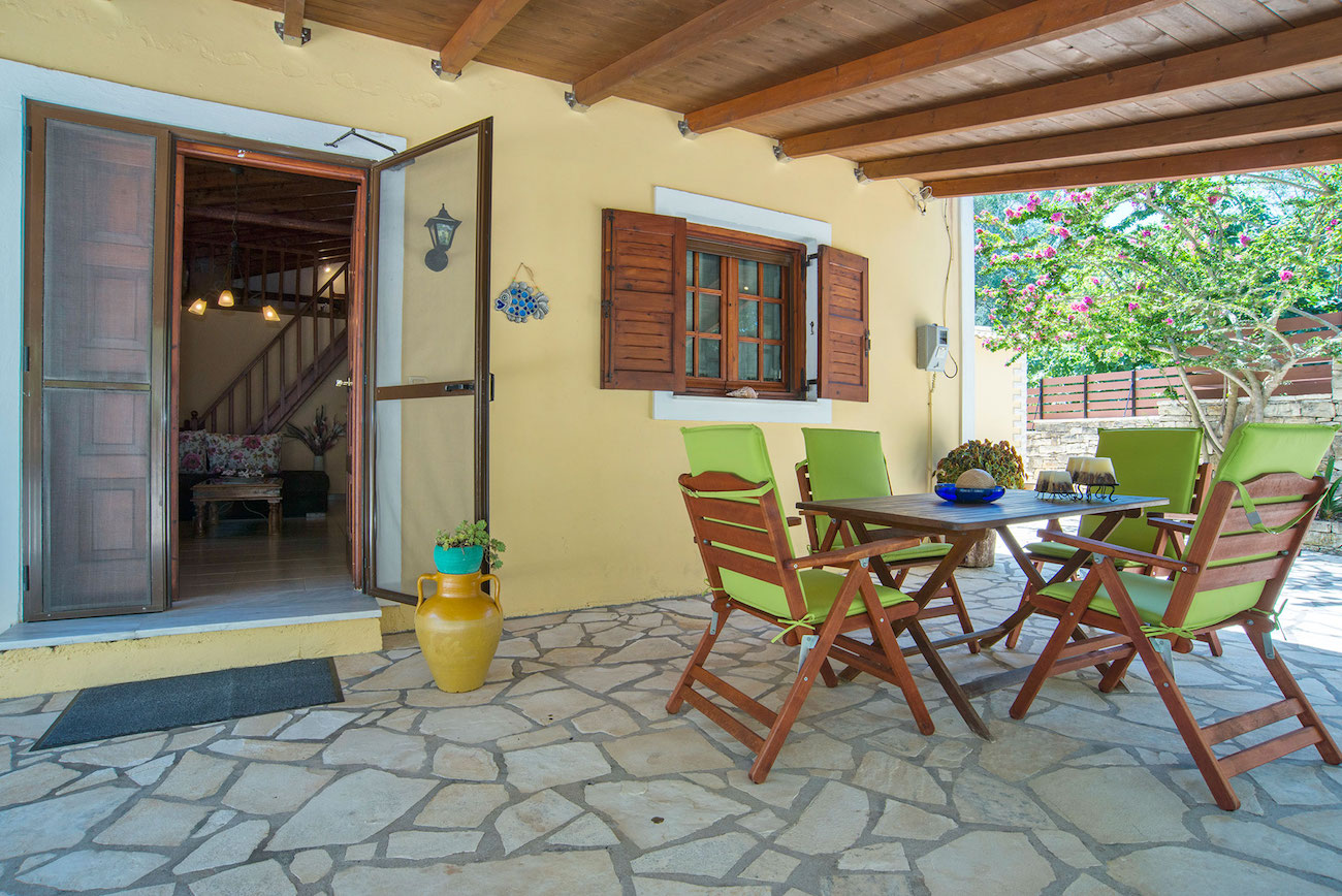 Nouritsa house